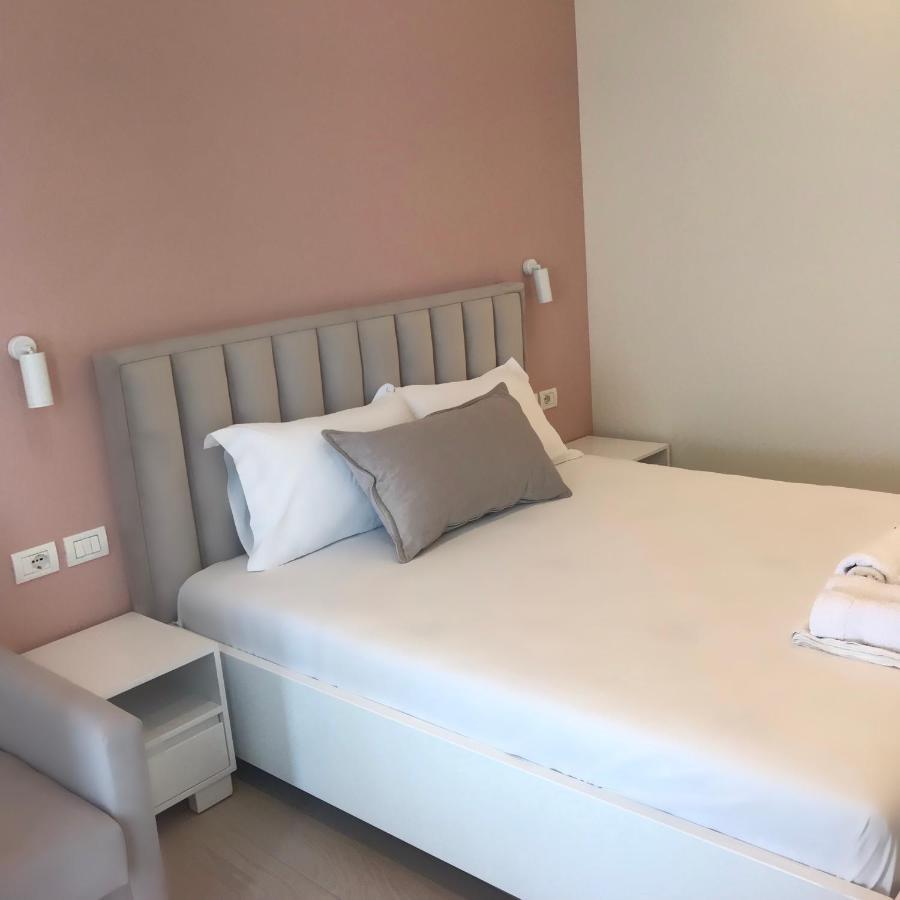 Emily'S Hotel Himare Ngoại thất bức ảnh