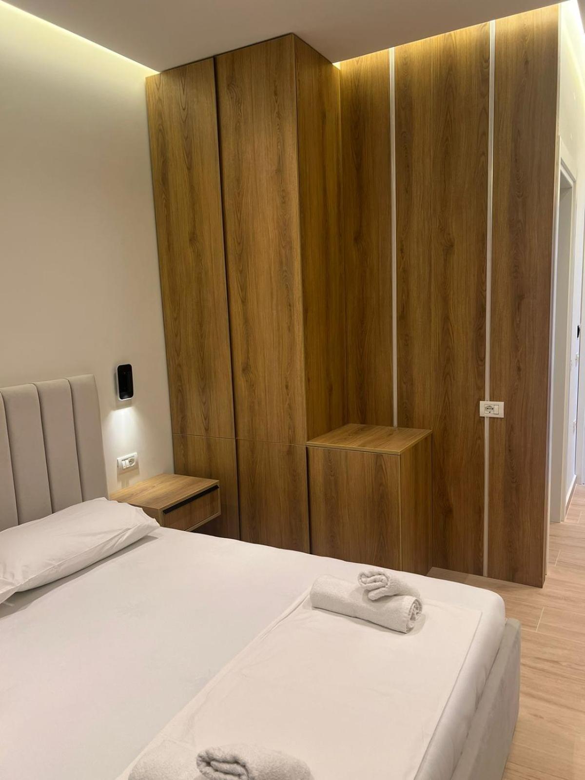 Emily'S Hotel Himare Ngoại thất bức ảnh