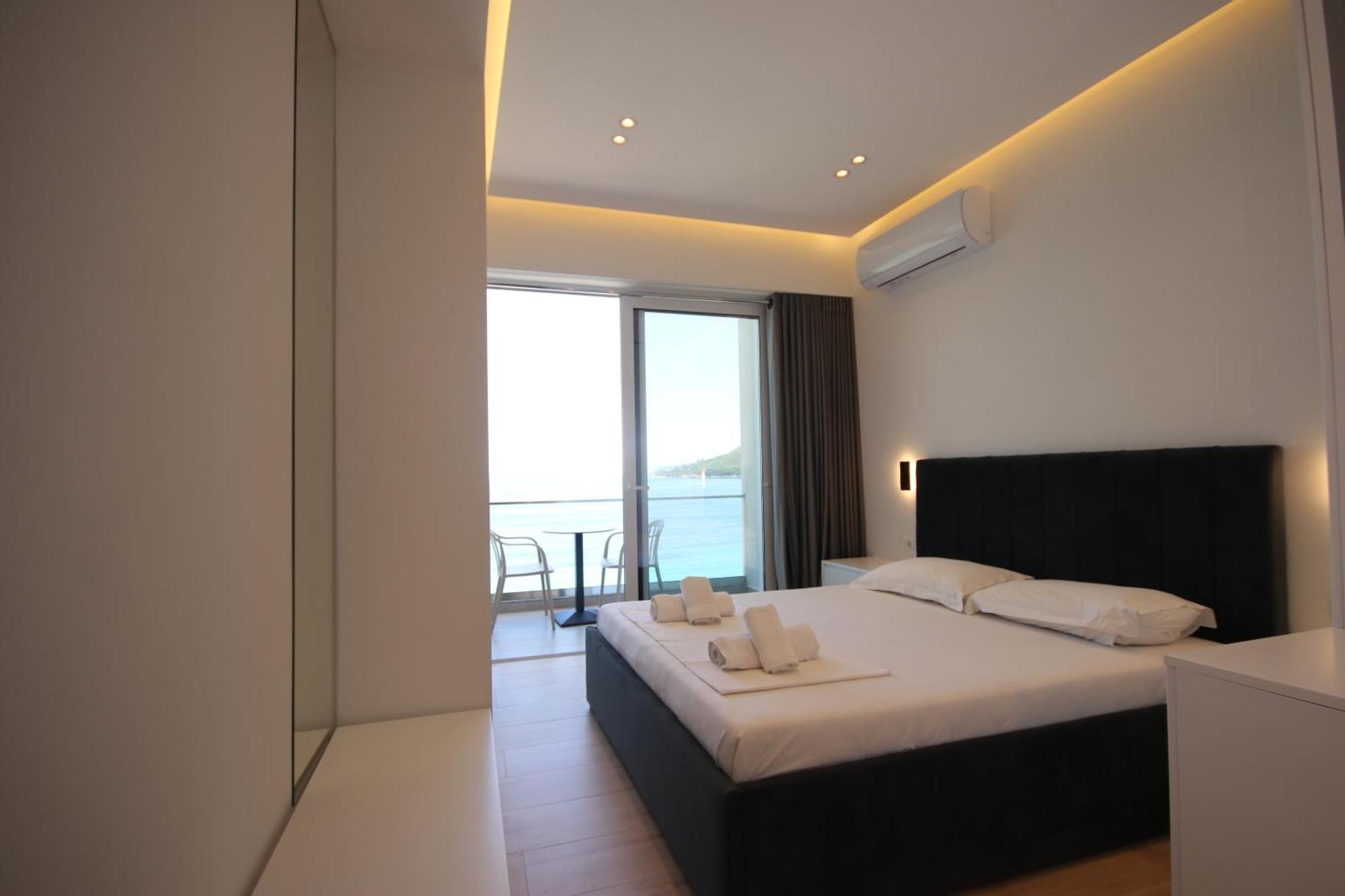 Emily'S Hotel Himare Ngoại thất bức ảnh