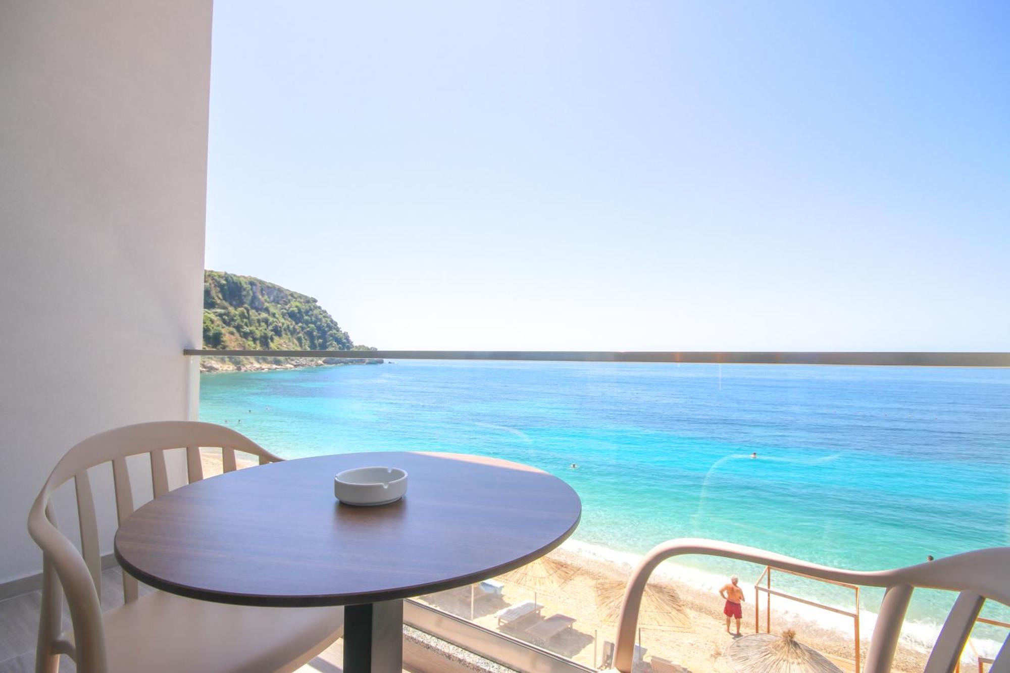 Emily'S Hotel Himare Ngoại thất bức ảnh